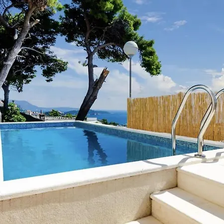 Wave N' Sea With A Private Pool 아파트