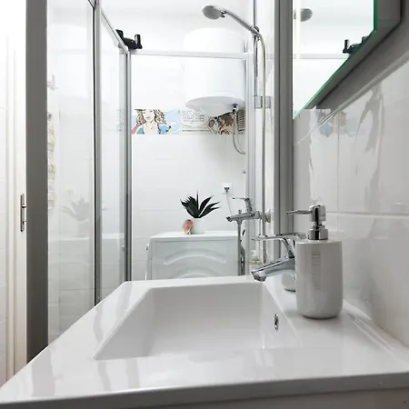 Wave N' Sea With A Private Pool 아파트