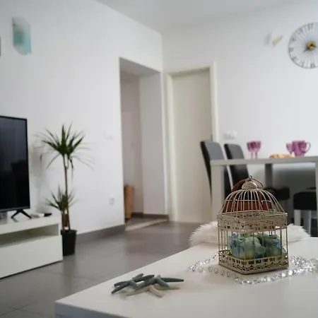 Wave N' Sea With A Private Pool Apartmán *