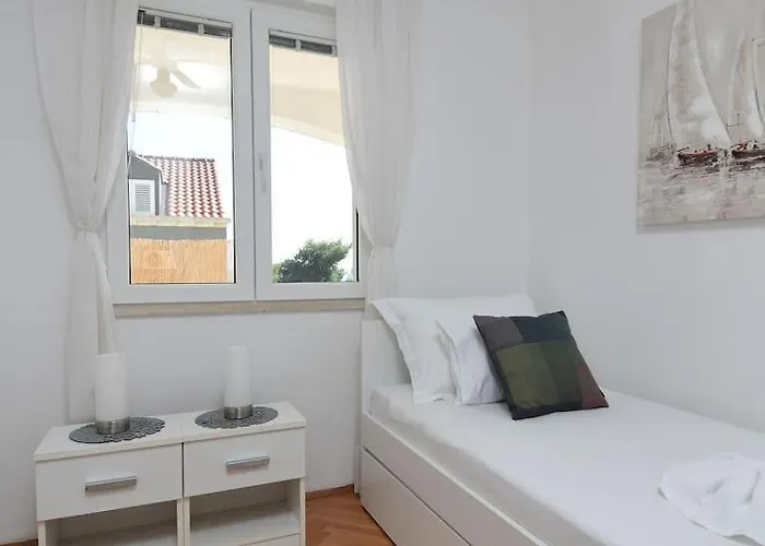 Wave N' Sea With A Private Pool