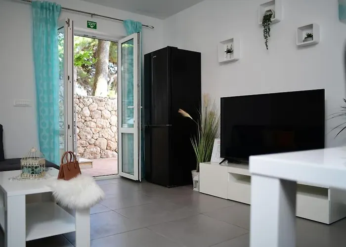 Wave N' Sea With A Private Pool *