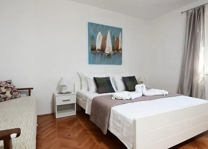 アパート Wave N' Sea With A Private Pool ドゥブロブニク