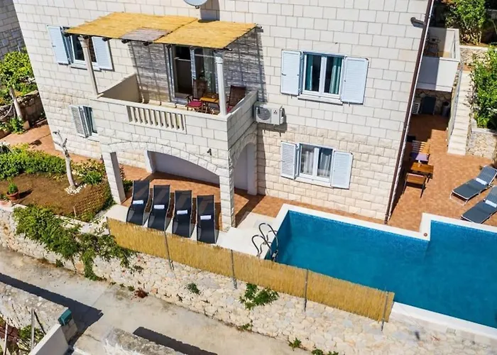 Wave N' Sea With A Private Pool