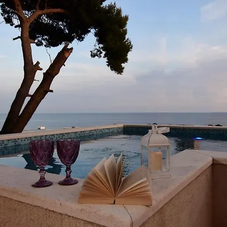 דירה Wave N' Sea With A Private Pool *