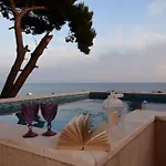 Apartman Wave N' Sea With A Private Pool *